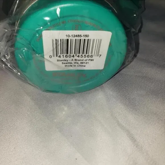 NEW Stanley 30 oz Stainless Steel Quencher Pro Tour Tumbler - Picture 3 of 8